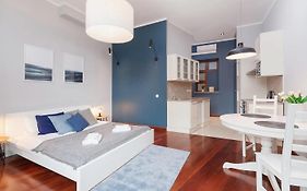 Main Square Apartment - Old Town